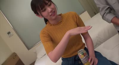 FC2PPV-4584518-她的第一次高潮潮吹3P中出全纪录