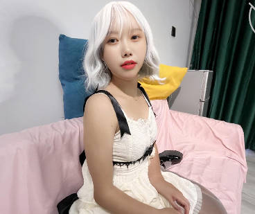 洛丽塔舅妈丝袜足交连射两次