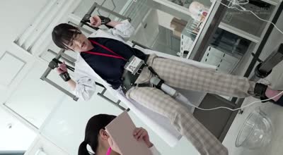 SDJS-315 固定電マ連続お漏らし実験「膣がバグるほど刺激し続けたら？」をSOD女子社員6名が真面目に検証してみた結果オマ○コ決壊！もう限界でイキたくないはずなのにカラダが気持ち良くなろうと勝手に動いてヒクつきワギナ過剰快楽懇願 SOD性科学ラボREPORT19